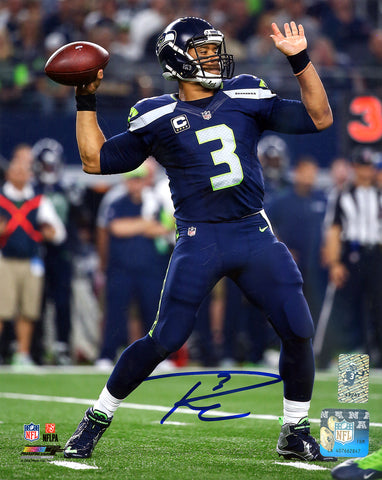 Russell Wilson Autographed 8x10 Photo Seattle Seahawks RW Holo Stock #123805