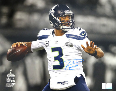 Russell Wilson Autographed 16x20 Photo Seattle Seahawks Super Bowl RW Holo Stock #74644